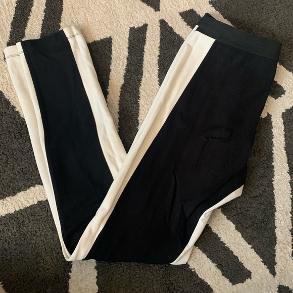 BCBG color block leggings - Picture 2 of 4